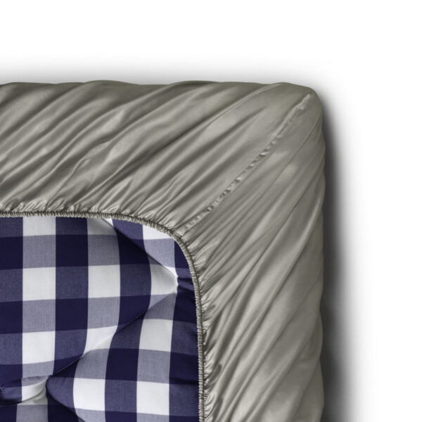 Hästens Satin Pure Fitted Sheets (8cm deep) - Image 9